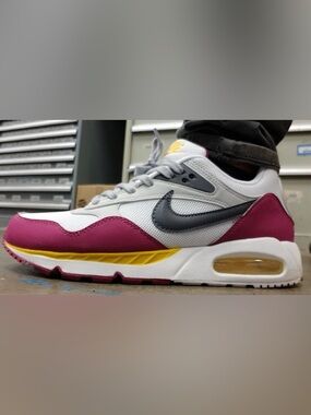 **BRAND NEW** NIKE Air Max Correlate Runners